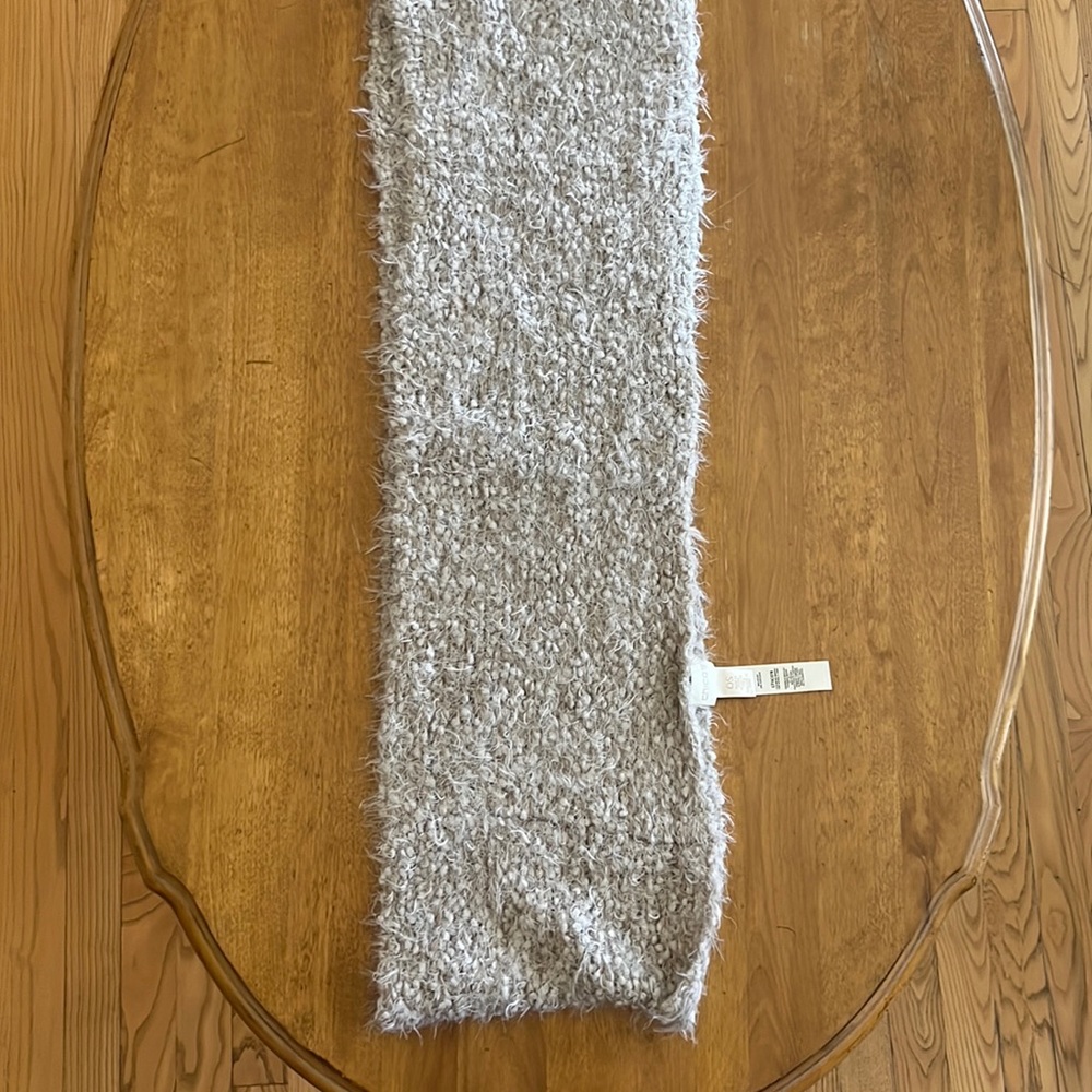 Beautiful Soft Chico’s cream tan infinity scarf